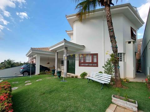 Sobrado à venda em Campinas, Bairro das Palmeiras, com 3 suítes, com 249 m²