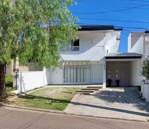 Sobrado à venda em Vinhedo, Pinheirinho, com 3 suítes, com 250 m², Condominio Grape Village